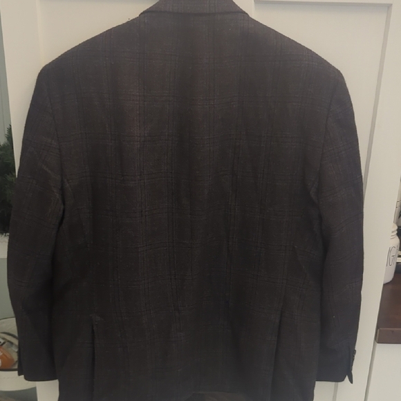 Lauren Ralph Lauren Brown Sport Coat with Classic Fit and Notched Lapels - Picture 4 of 5